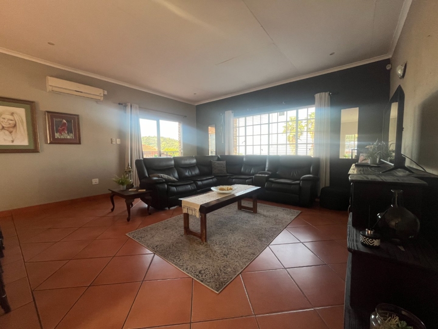 4 Bedroom Property for Sale in Safari Gardens North West